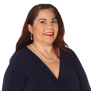 Claudia Carvalho Posdnyakov